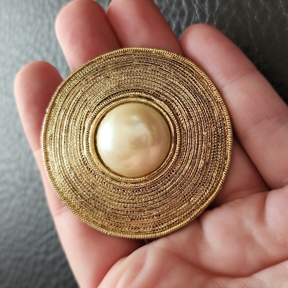 VTG M.JENT brooch